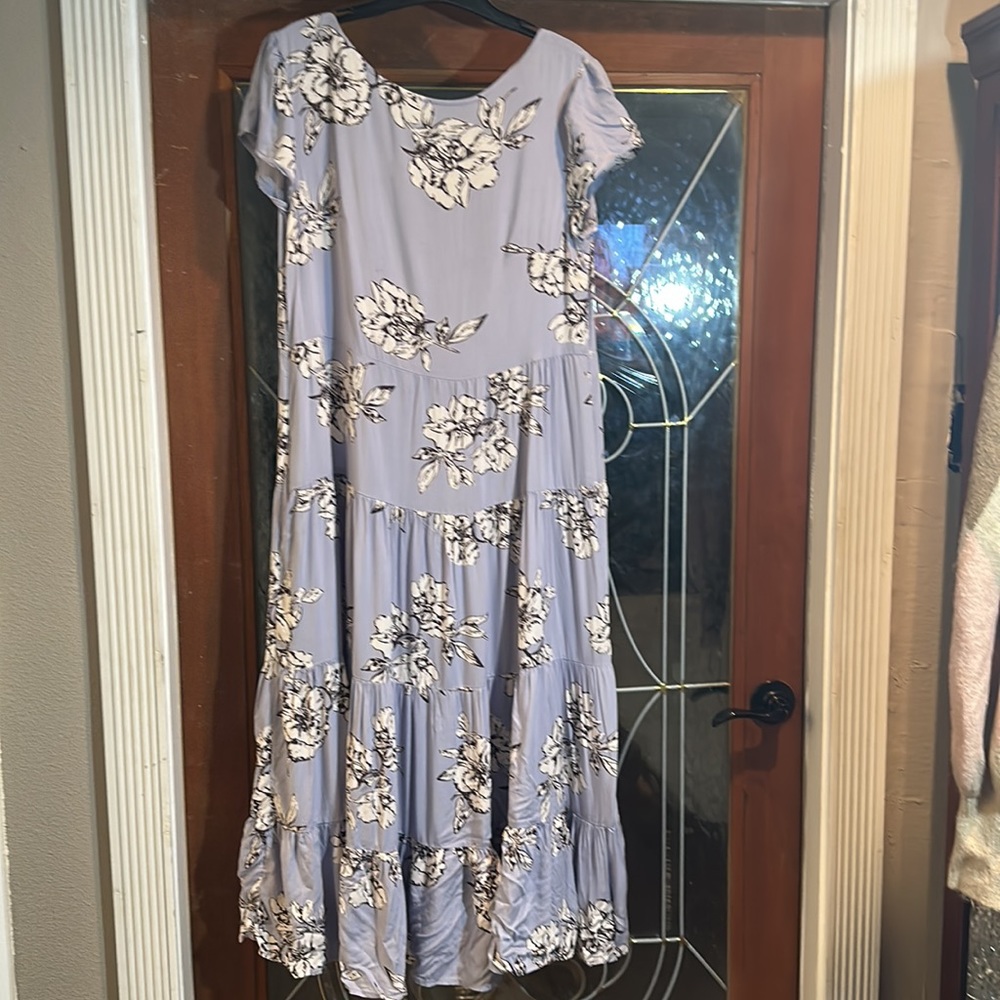 Dress - Picture 2 of 3